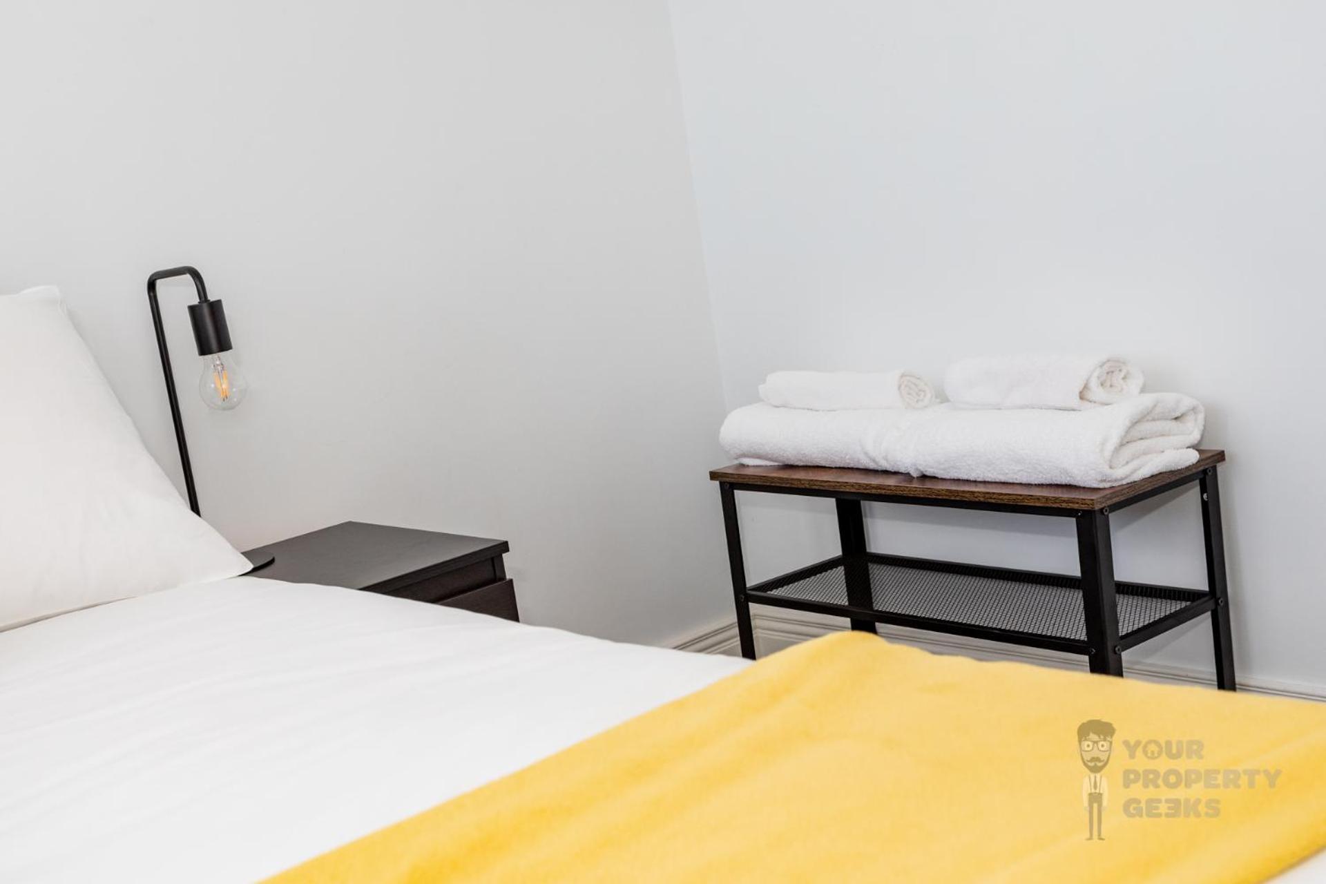 Attic Style 2 Bed Duplex Apartment With Rooftop Patio Belfast Extérieur photo