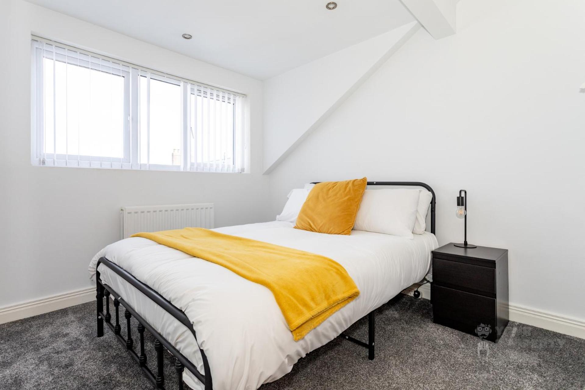 Attic Style 2 Bed Duplex Apartment With Rooftop Patio Belfast Extérieur photo