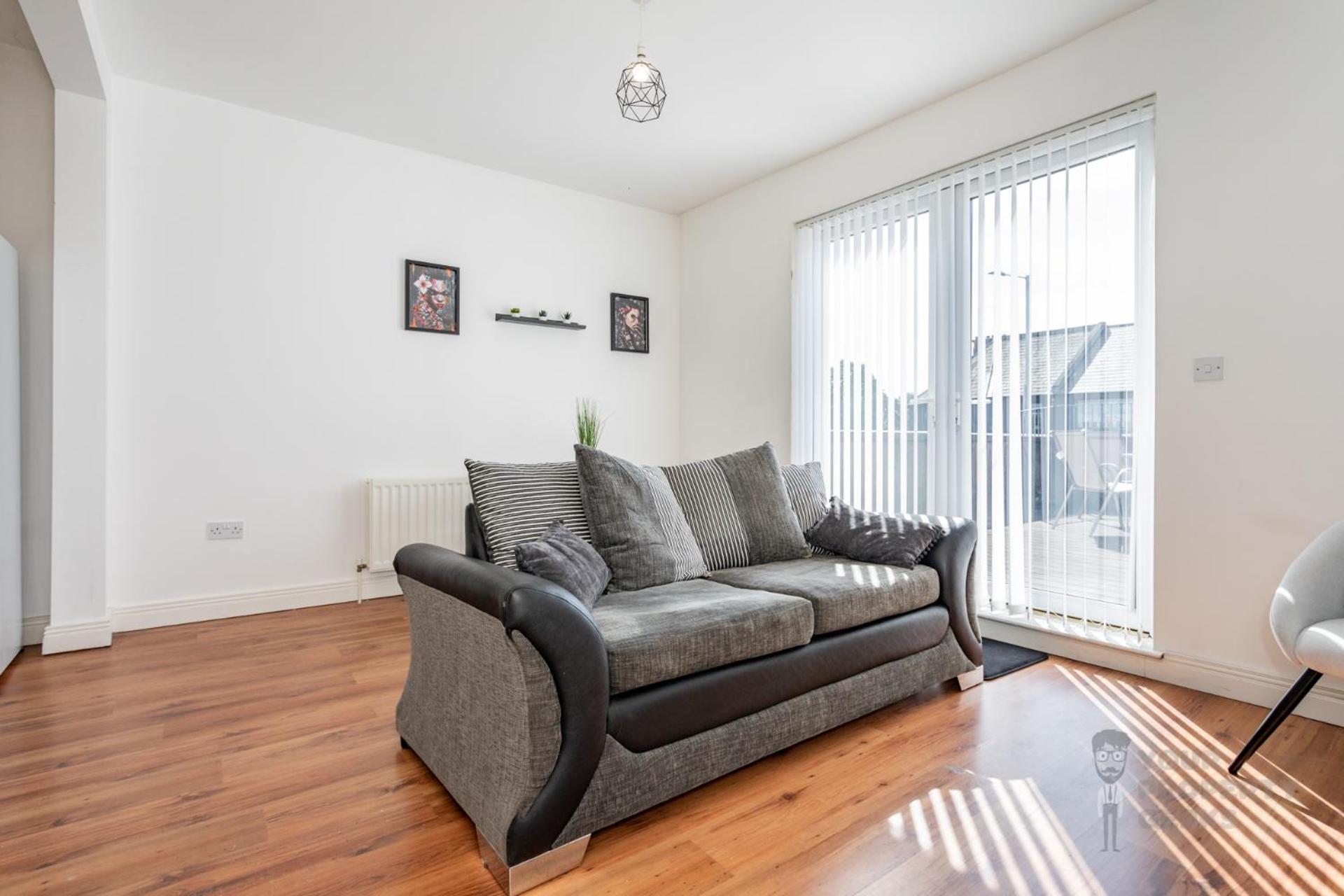 Attic Style 2 Bed Duplex Apartment With Rooftop Patio Belfast Extérieur photo