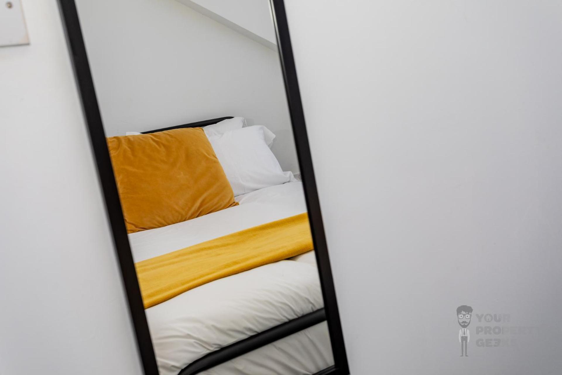 Attic Style 2 Bed Duplex Apartment With Rooftop Patio Belfast Extérieur photo