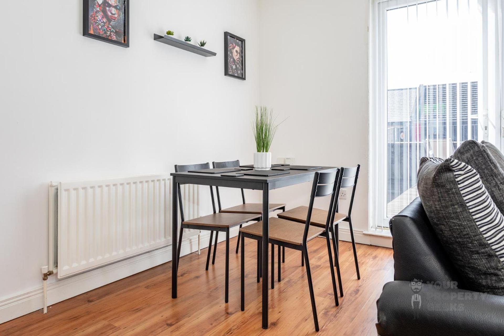 Attic Style 2 Bed Duplex Apartment With Rooftop Patio Belfast Extérieur photo