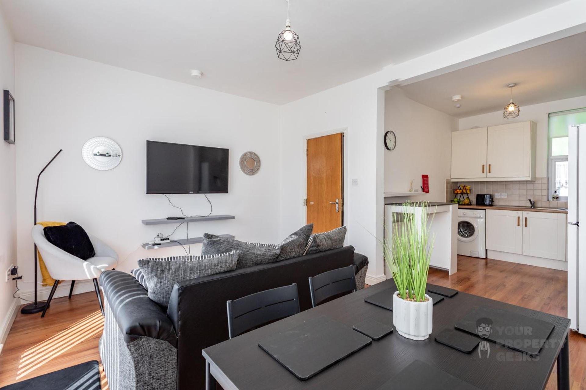 Attic Style 2 Bed Duplex Apartment With Rooftop Patio Belfast Extérieur photo